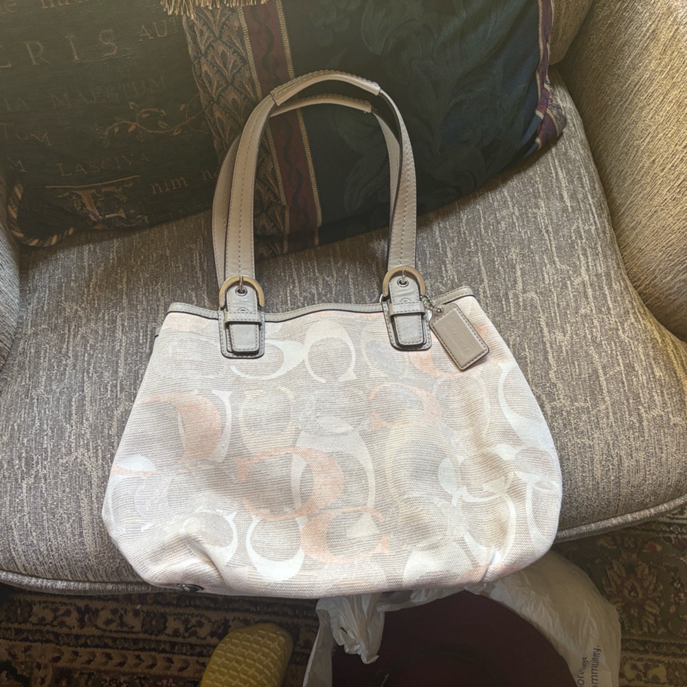 Coach Light Tan Leather Handbag